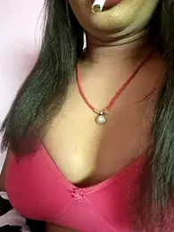 glitchwaligirl webcam stripchat model stream image
