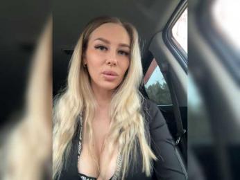 Lovensesgirl webcam bongacams model stream image