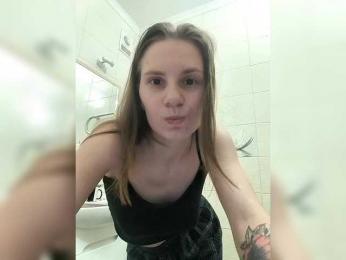 me-la-nia19 webcam model stream image