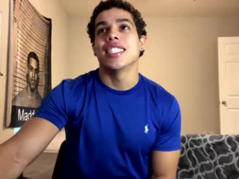 itstarzan webcam model stream image