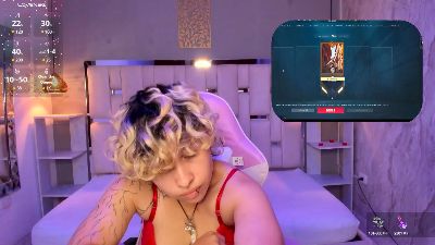 TaylorLeeh webcam model stream image