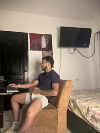 Kenny_romano webcam model stream image