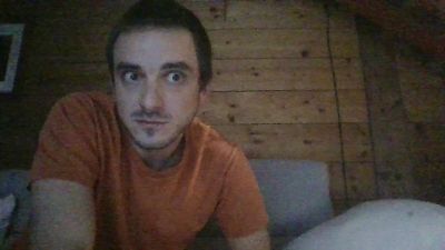 2FrenchsOpen webcam model stream image