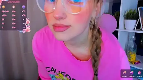 StacyHotty webcam model stream image