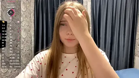 CarolinePepper webcam model stream image