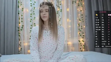 CarolinePepper webcam model stream image