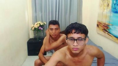 HUGECOCKTWINKS webcam model stream image