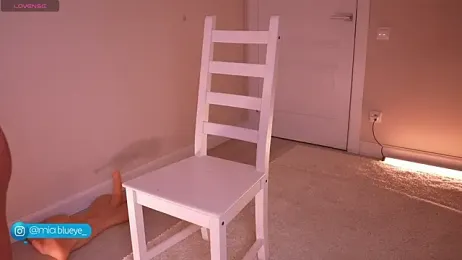 Miablueye webcam model stream image