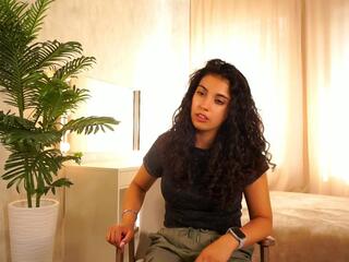 Lynna Gladman webcam model stream image