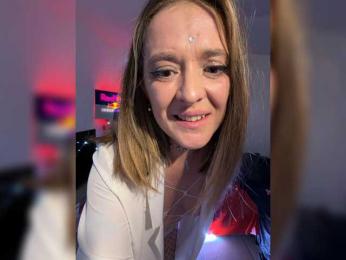 BigTwiXXX webcam bongacams model stream image