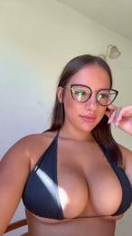 AlesiaRuso webcam cam4 model stream image