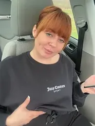 ObviouslyPeachy webcam model stream image