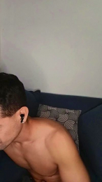 BoyExtreme24x7 webcam model stream image