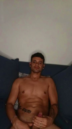 BoyExtreme24x7 webcam model stream image