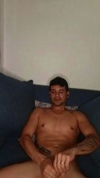 BoyExtreme24x7 webcam model stream image