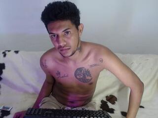 Emiliano Hott webcam model stream image