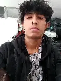alexander32r webcam model stream image