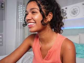 naughtykiara webcam model stream image