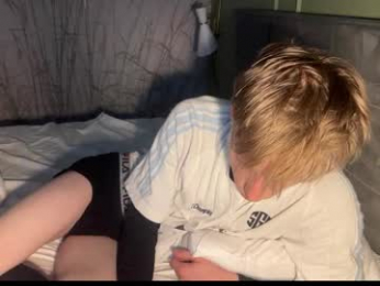 heythe21 webcam model stream image