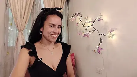 Bella_Exhibition webcam model stream image