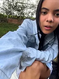 NAUGHTY_LITTLE_18 webcam model stream image