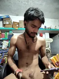 Herecallboyyash webcam model stream image