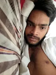 Herecallboyyash webcam model stream image