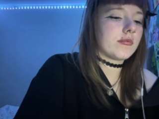 maydenner webcam model stream image