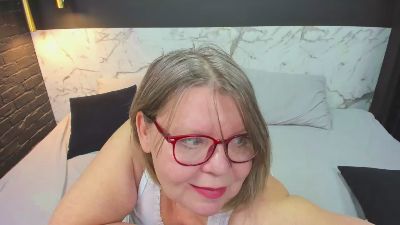 Shannonshine webcam model stream image