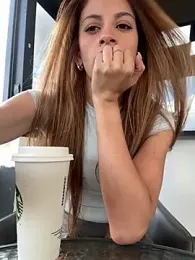 alana15 webcam model stream image