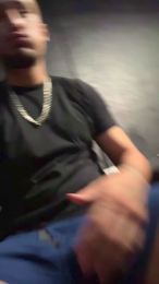 Mannnnnn webcam cam4 model stream image