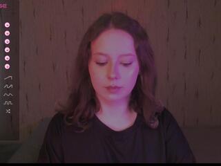 Kira Crystal webcam model stream image