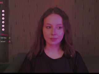 Kira Crystal webcam model stream image