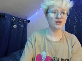 sparkling_water_hate_club webcam model stream image