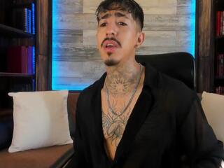 Donovan Desmond webcam model stream image