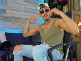 Donovan Desmond webcam model stream image