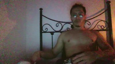 Joelyadam webcam model stream image