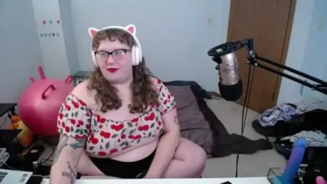 FatVeronica webcam model stream image