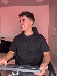 AdrianRinaldi webcam model stream image