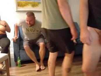 curiouscouple3143 webcam model stream image