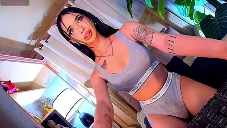 UrMassiveCockSabrinaOnTop webcam model stream image