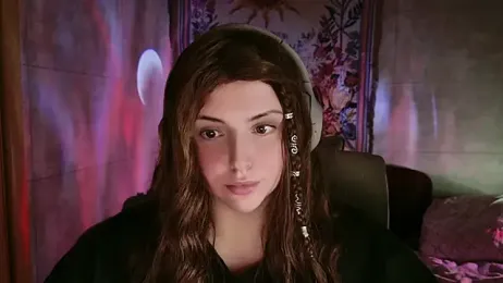 RavenRush webcam stripchat model stream image