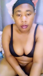 Mwinza webcam cam4 model stream image