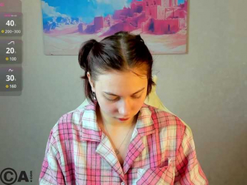 Miss-you-kiss webcam model stream image