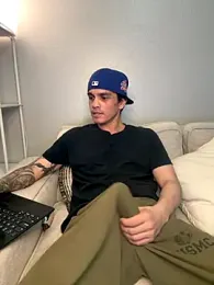 Orlando702@xh webcam model stream image