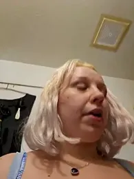 DROPPEDEADDAISY webcam stripchat model stream image