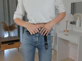 azaleemoeller webcam camsoda model stream image