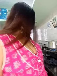 JIYA-A-HOT-CPL webcam model stream image