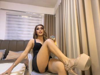 AveryChavez webcam model stream image