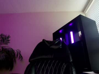 oliviaowens webcam model stream image